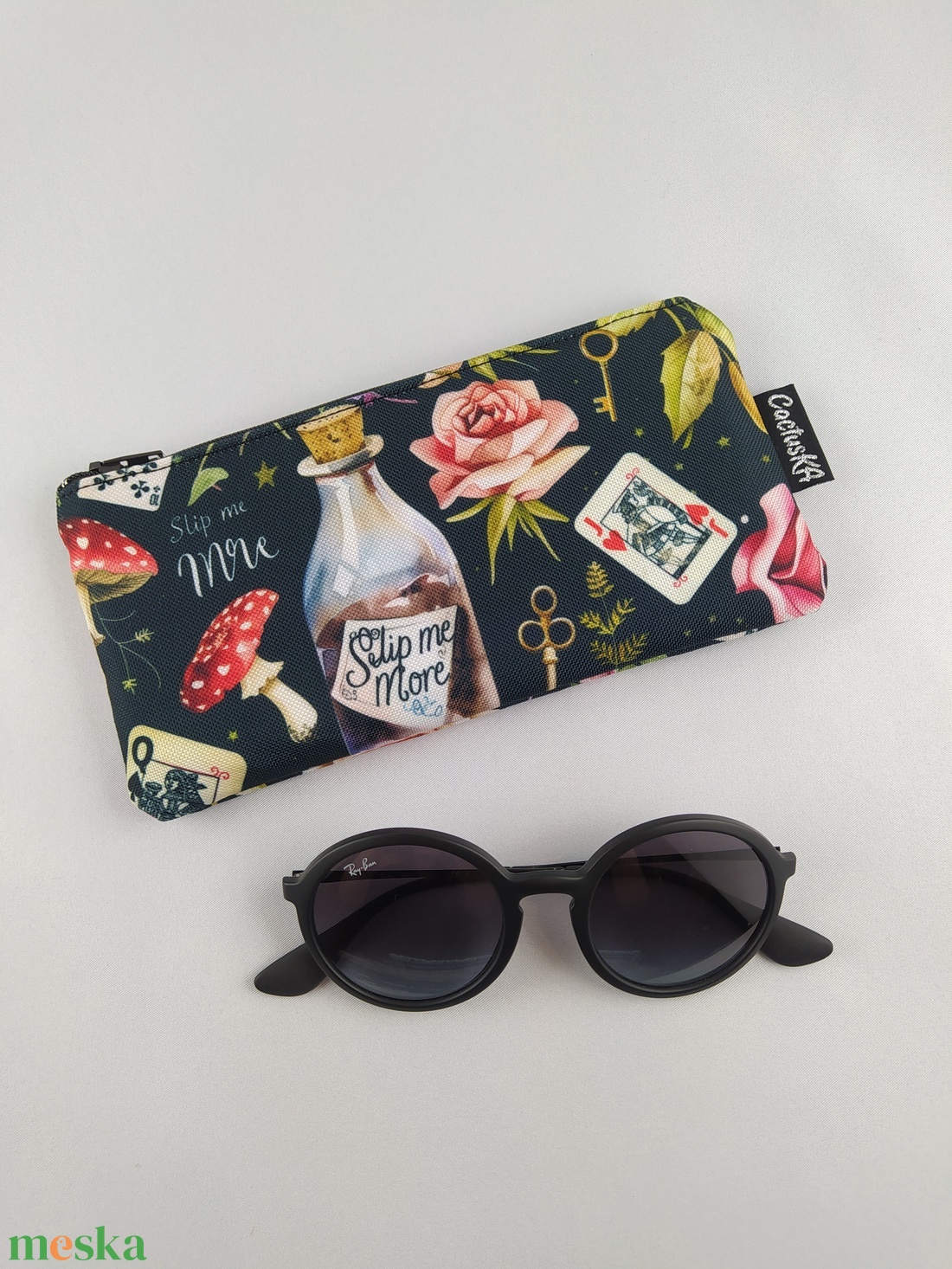 Napszemüveg tok - Alice csodaországban  - táska & tok - pénztárca & más tok - szemüvegtok - Meska.hu