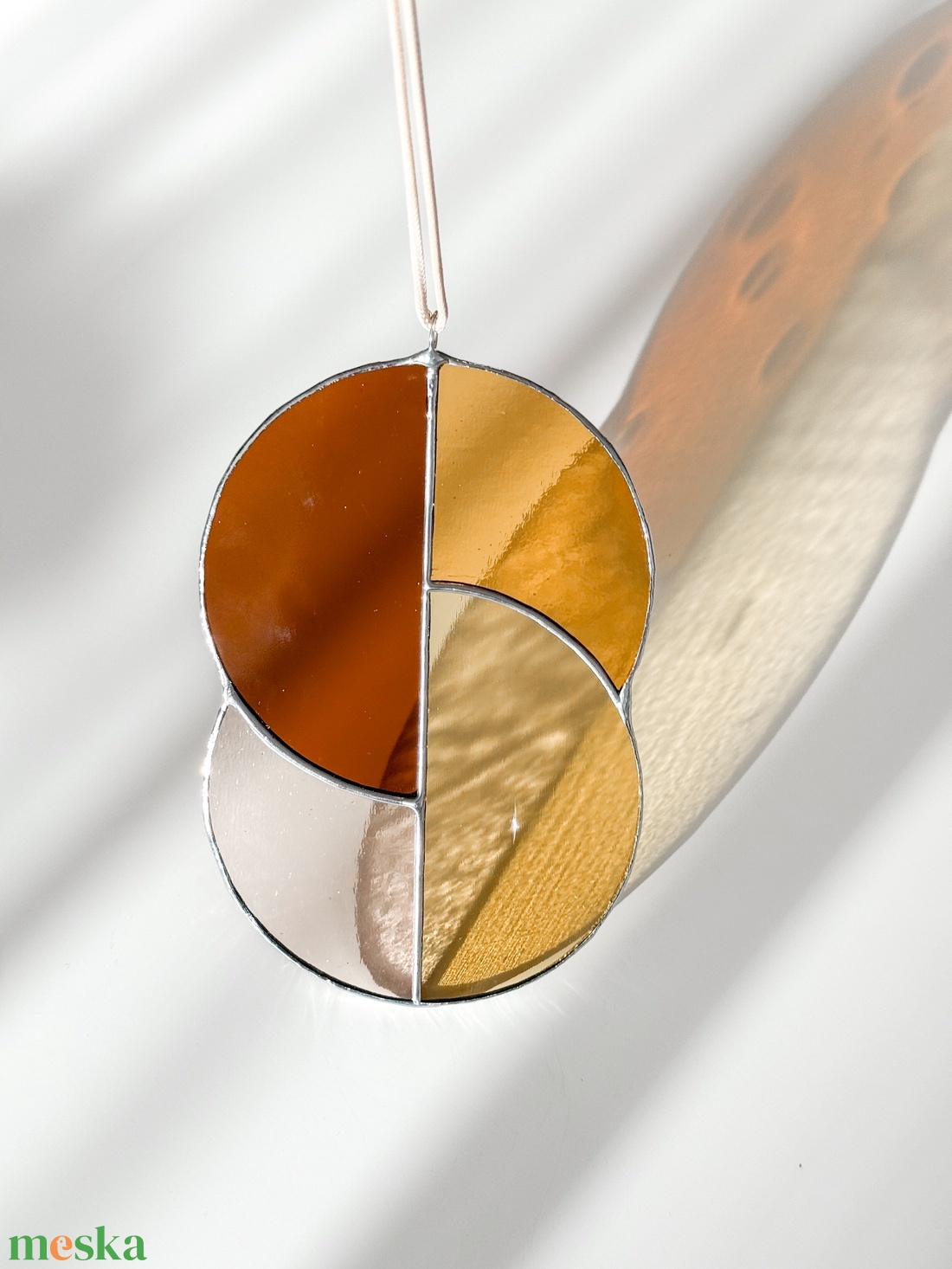 Üveg napfogó/ablakdísz geometrikus mintával - otthon & életmód - dekoráció - ajtó- és ablak dekoráció - ablakdísz - Meska.hu