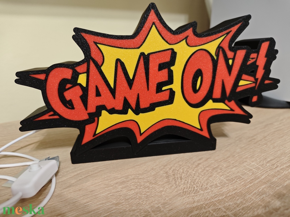 GAME ON! képregény stílusú LED-es gamer hangulatlámpa állvánnyal - otthon & életmód - lámpa - hangulatlámpa - Meska.hu
