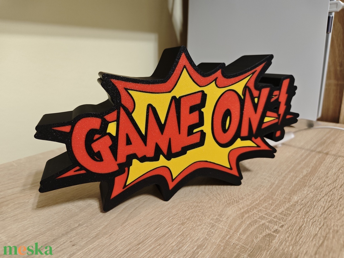 GAME ON! képregény stílusú LED-es gamer hangulatlámpa állvánnyal - otthon & életmód - lámpa - hangulatlámpa - Meska.hu