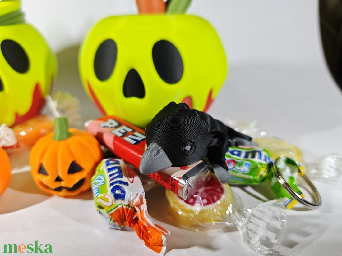 Limitált Halloween Meglepetés Csomag � Édességgel Töltött Alma és Figurák - otthon & életmód - dekoráció - halloween - halloweeni figurák - Meska.hu