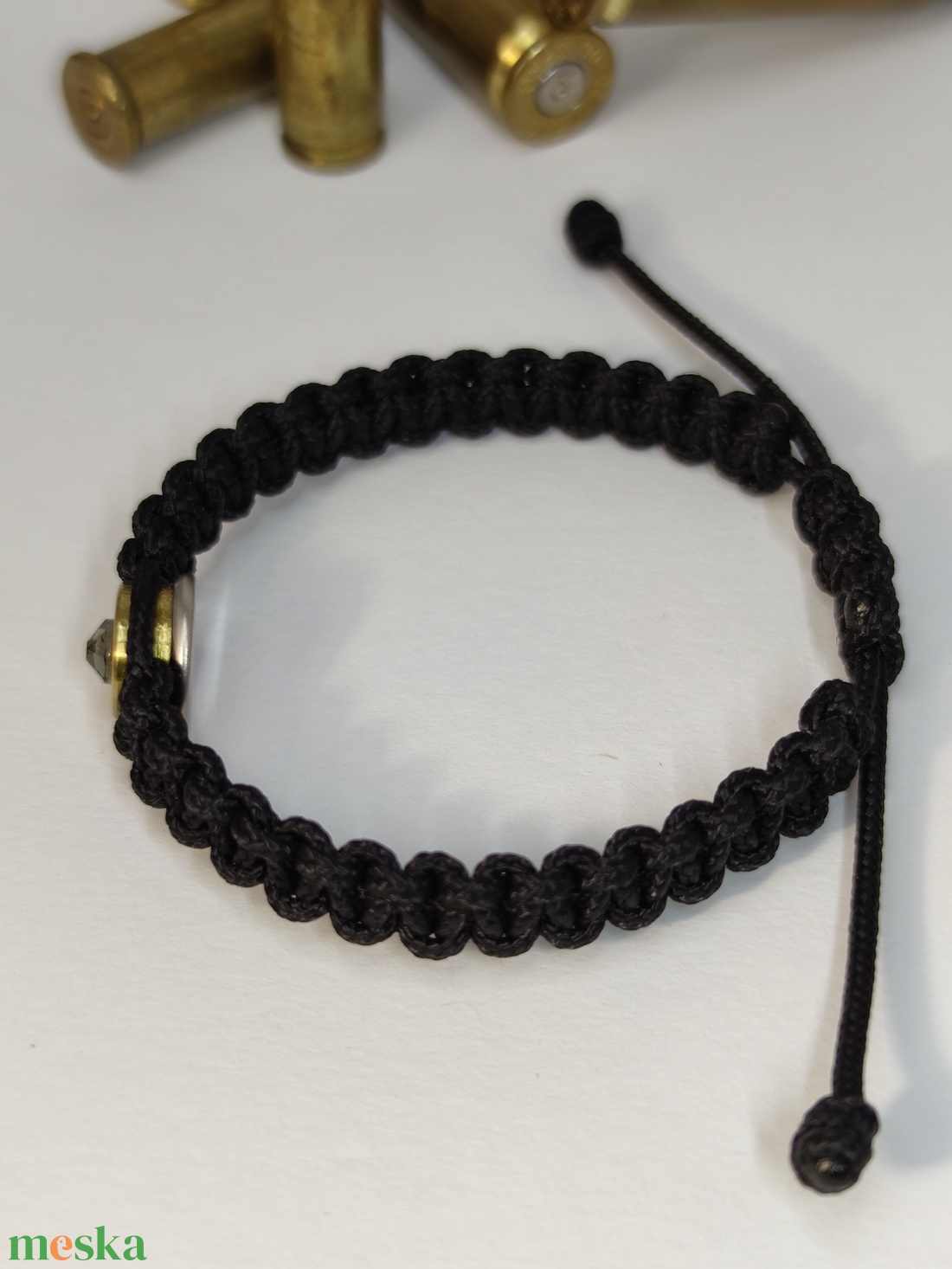 9mm Luger, 1-lövető női paracord karkötő - ékszer - karkötő - fonott karkötő - Meska.hu 9mm Luger, 1-lövető női paracord karkötő - ékszer - karkötő - fonott karkötő - Meska.hu
