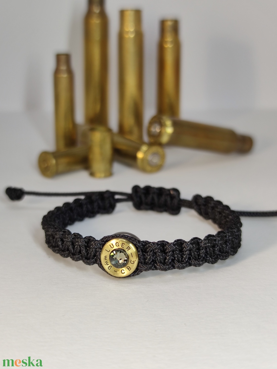 9mm Luger, 1-lövető női paracord karkötő - ékszer - karkötő - fonott karkötő - Meska.hu 9mm Luger, 1-lövető női paracord karkötő - ékszer - karkötő - fonott karkötő - Meska.hu