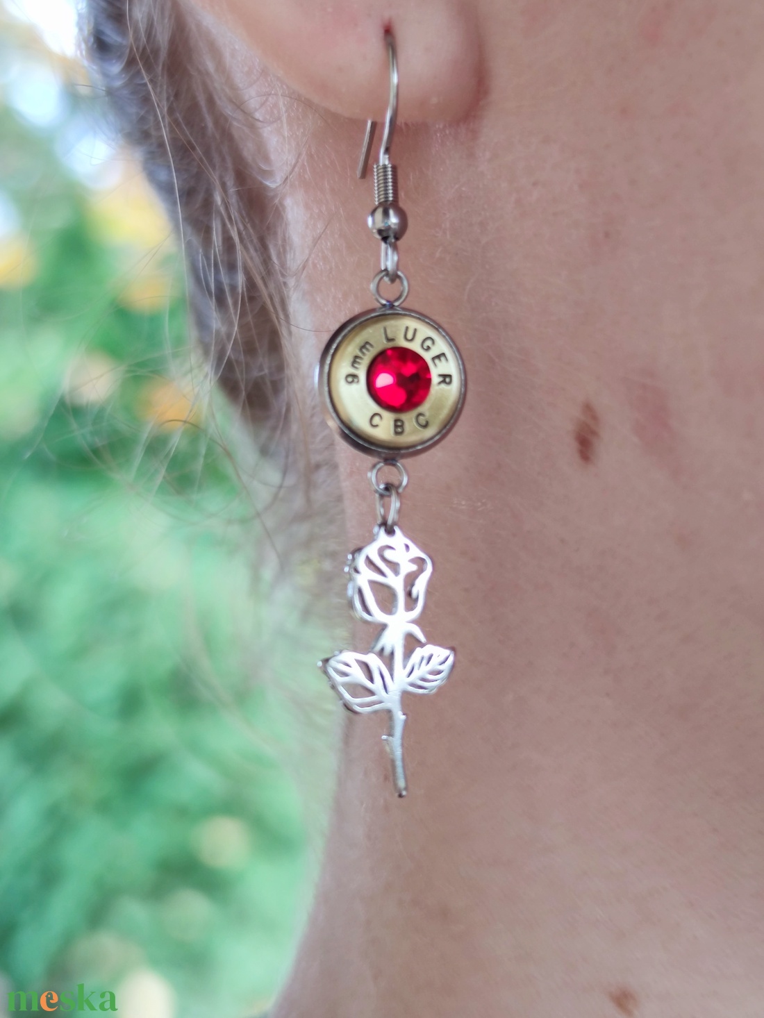 Töltény fülbevaló, rózsás, csüngős - ékszer - fülbevaló - pötty fülbevaló - Meska.hu