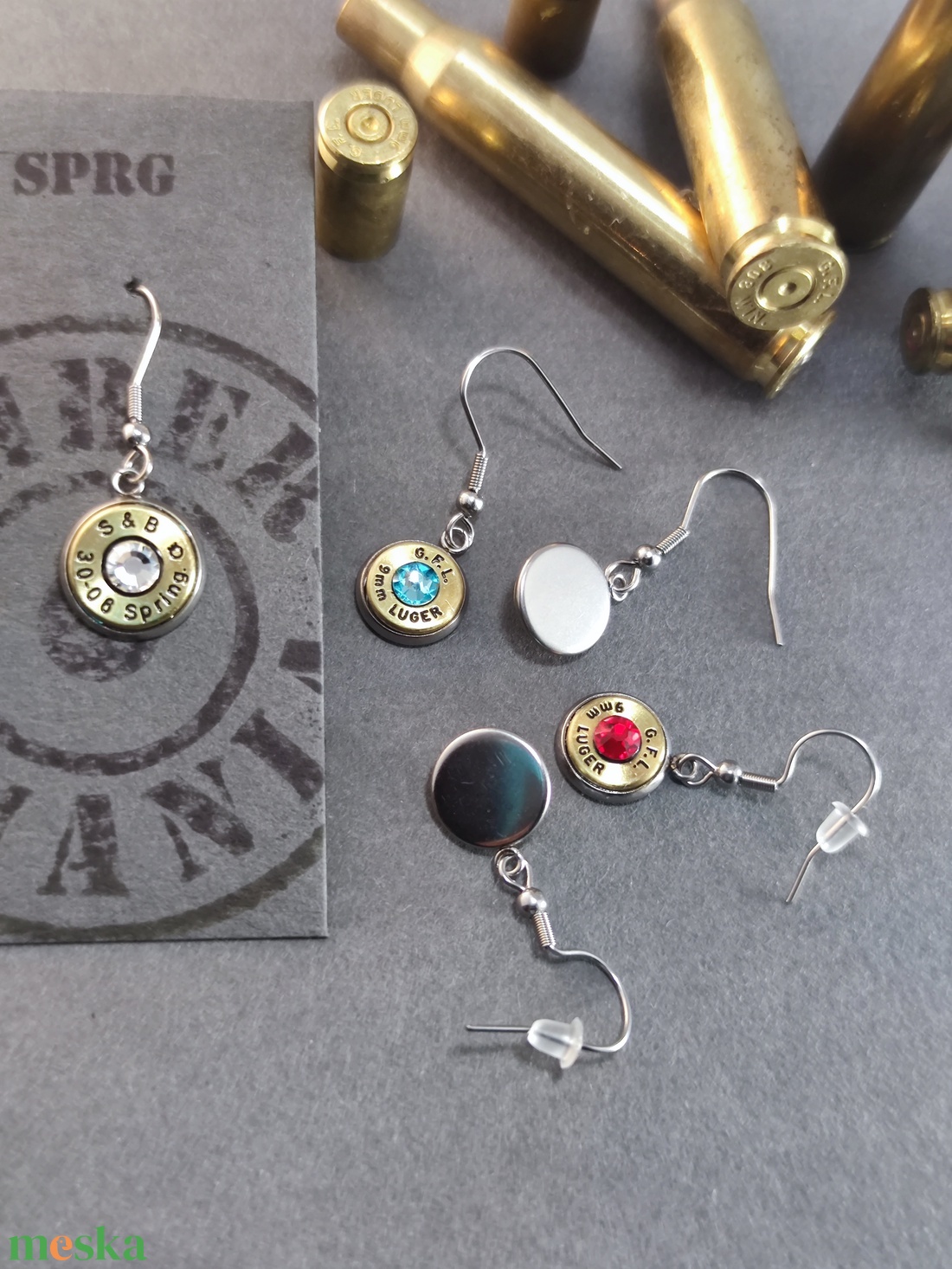 Töltény csüngős fülbevaló - ékszer - fülbevaló - pötty fülbevaló - Meska.hu