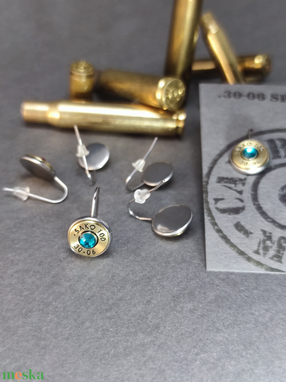 Töltény lógós fülbevaló - ékszer - fülbevaló - pötty fülbevaló - Meska.hu