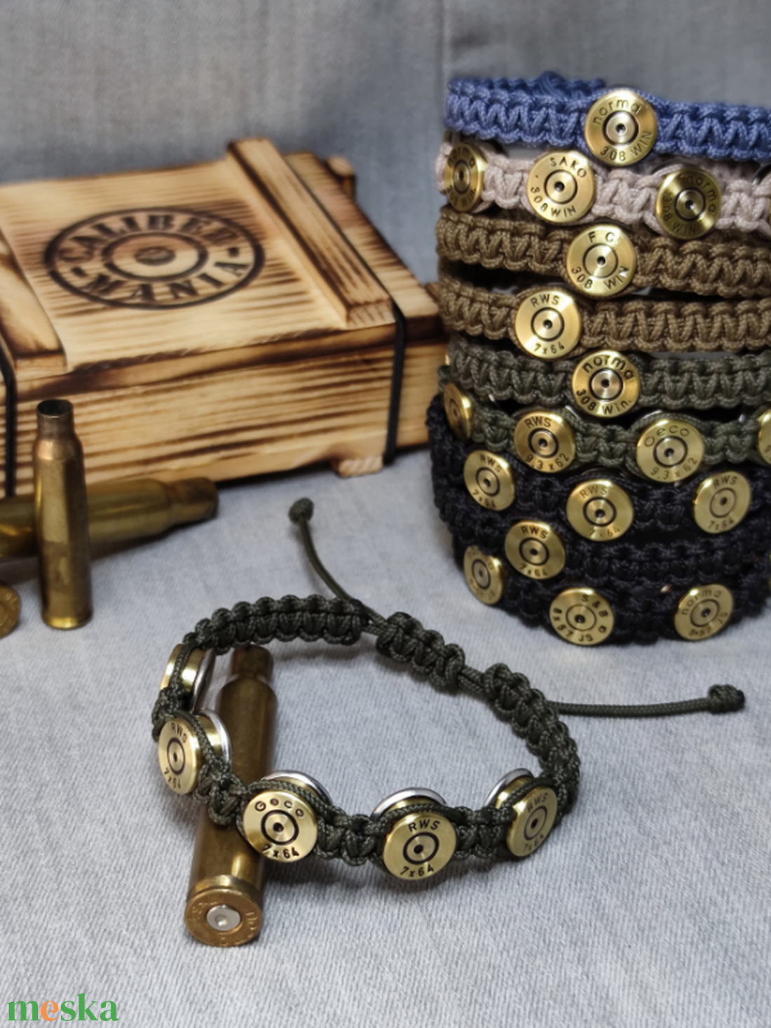 Töltény paracord karkötő, 5- lövetű, vadászajándék - ékszer - karkötő - fonott karkötő - Meska.hu