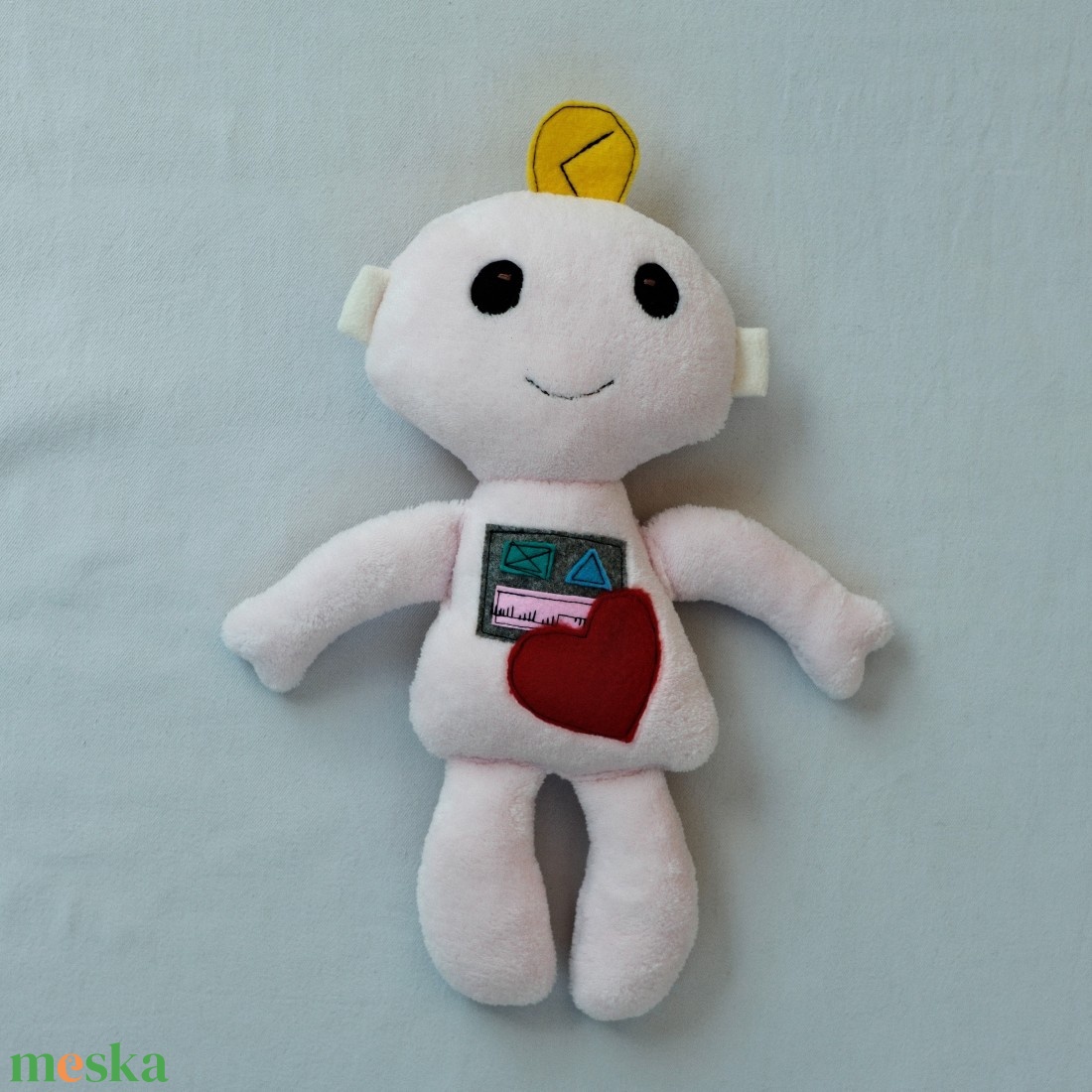 Plüss robot, rózsaszín kisrobot - játék & sport - plüssállat & játékfigura - robot & gép - Meska.hu Plüss robot, rózsaszín kisrobot - játék & sport - plüssállat & játékfigura - robot & gép - Meska.hu