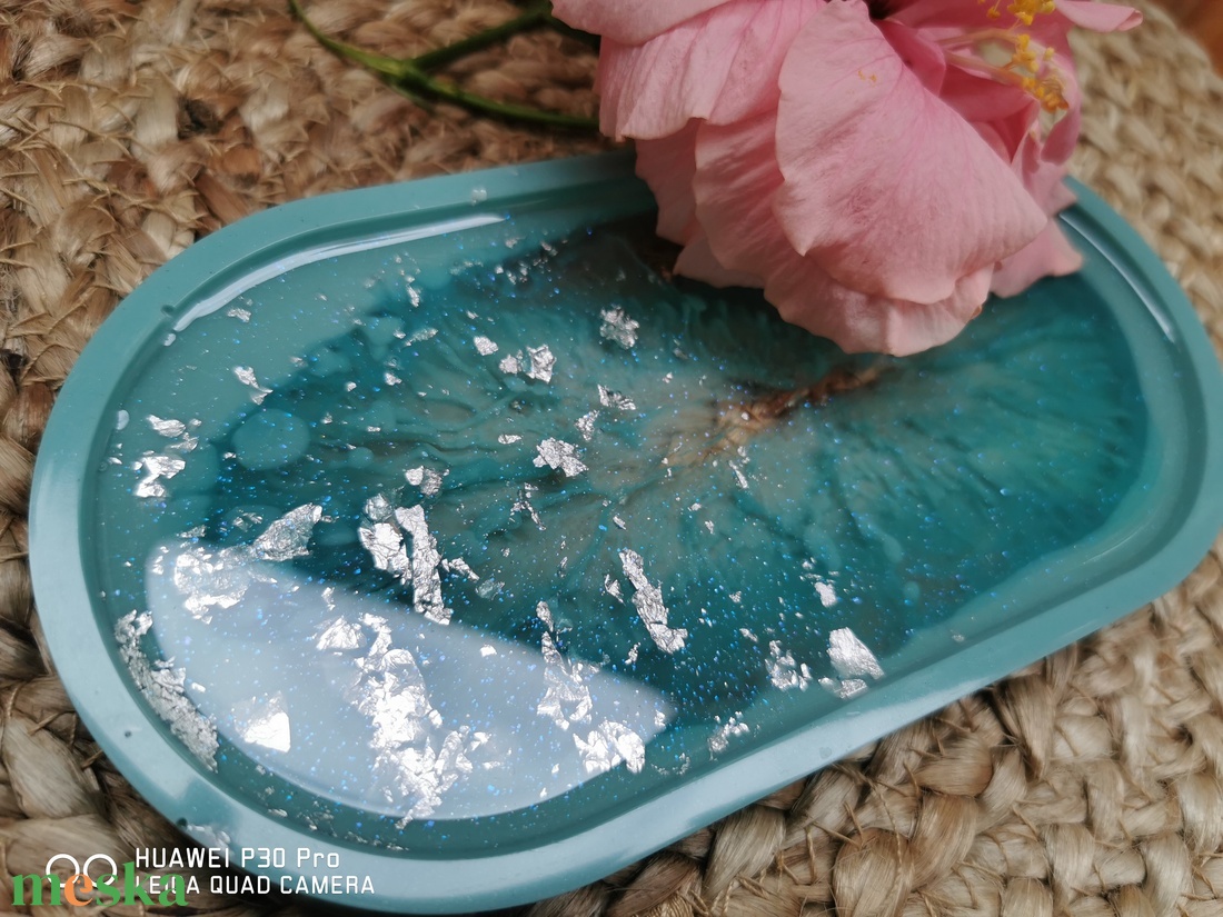 Ovális epoxy tálca - ékszer - ékszertartó - ékszerdoboz - Meska.hu