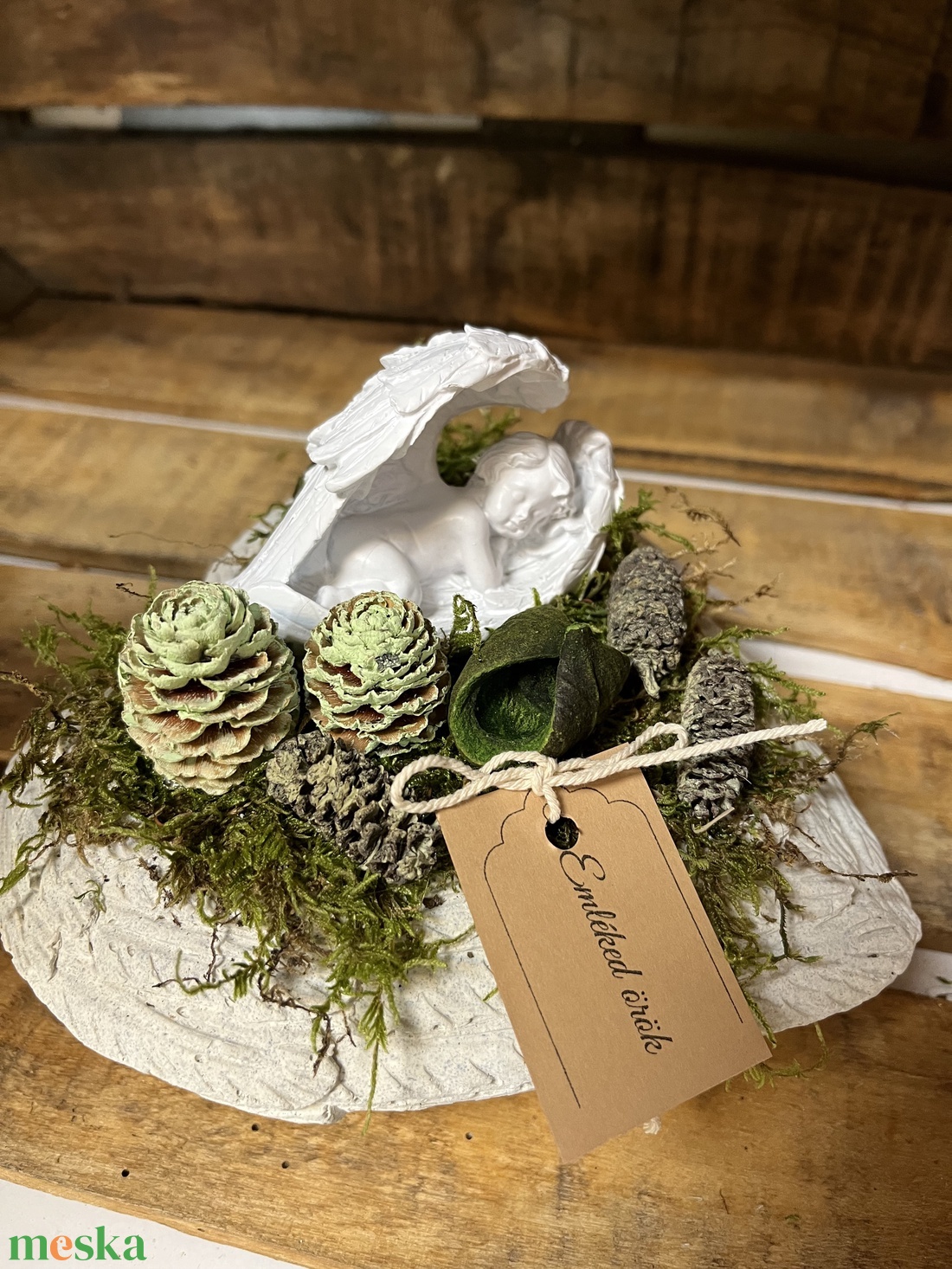 Beton szív Sírdísz- fekvő angyalkával - otthon & életmód - vallás - temetkezési tárgy - sírdísz, kegyeleti dísz - Meska.hu Beton szív Sírdísz- fekvő angyalkával - otthon & életmód - vallás - temetkezési tárgy - sírdísz, kegyeleti dísz - Meska.hu