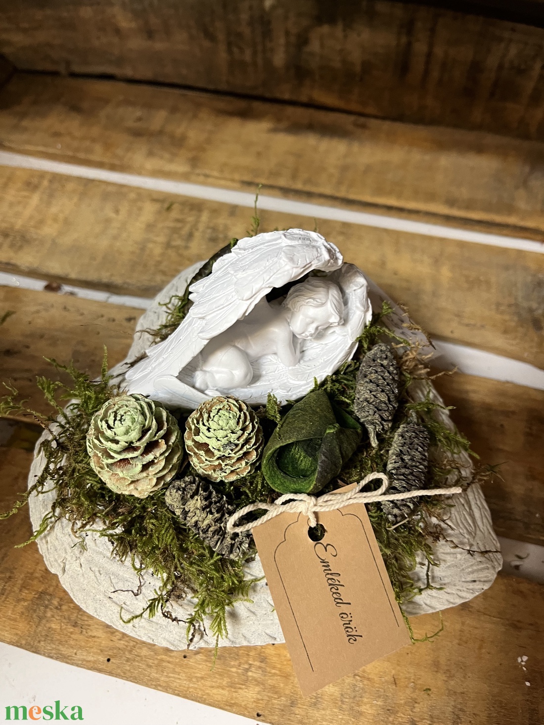 Beton szív Sírdísz- fekvő angyalkával - otthon & életmód - vallás - temetkezési tárgy - sírdísz, kegyeleti dísz - Meska.hu Beton szív Sírdísz- fekvő angyalkával - otthon & életmód - vallás - temetkezési tárgy - sírdísz, kegyeleti dísz - Meska.hu