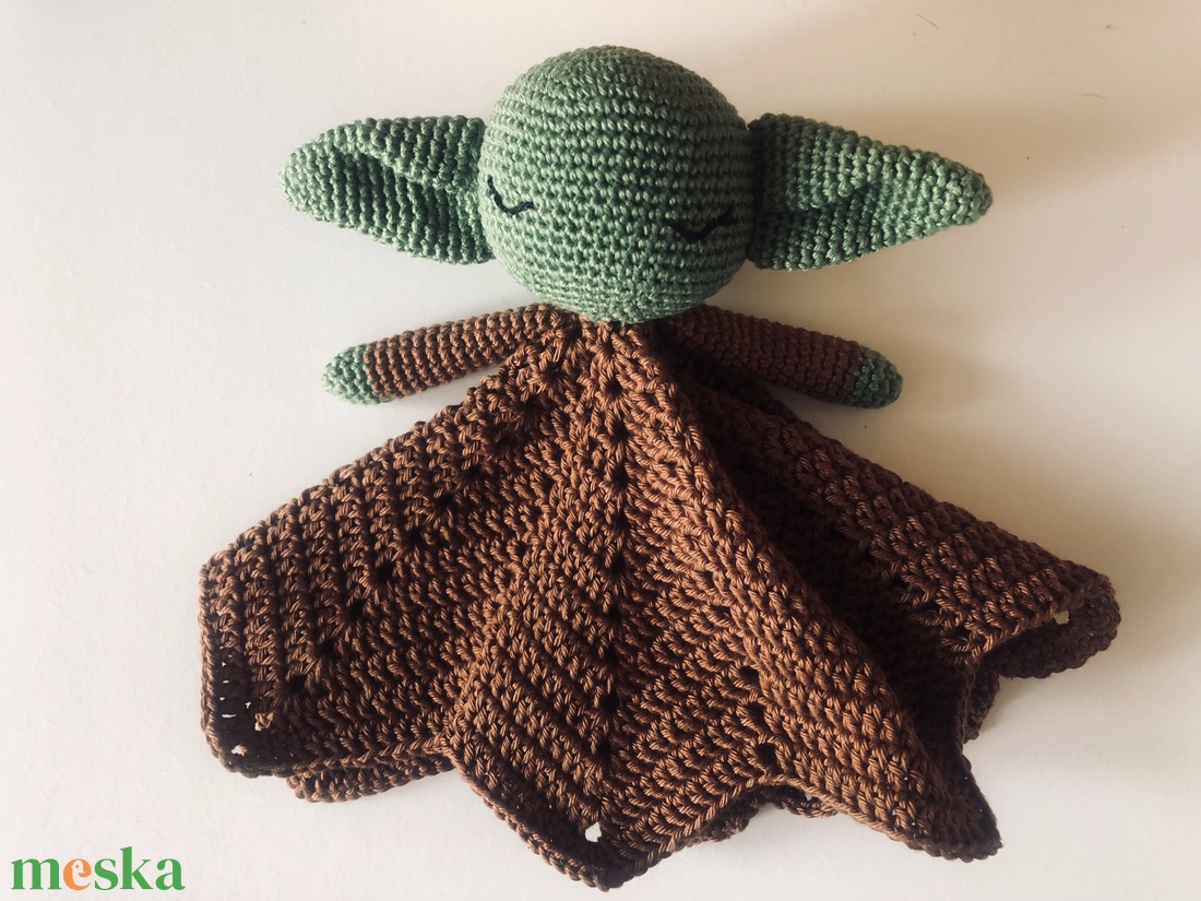 Baby Yoda szundikendő - otthon & életmód - babaszoba, gyerekszoba - gyerek díszpárna - Meska.hu Baby Yoda szundikendő - otthon & életmód - babaszoba, gyerekszoba - gyerek díszpárna - Meska.hu
