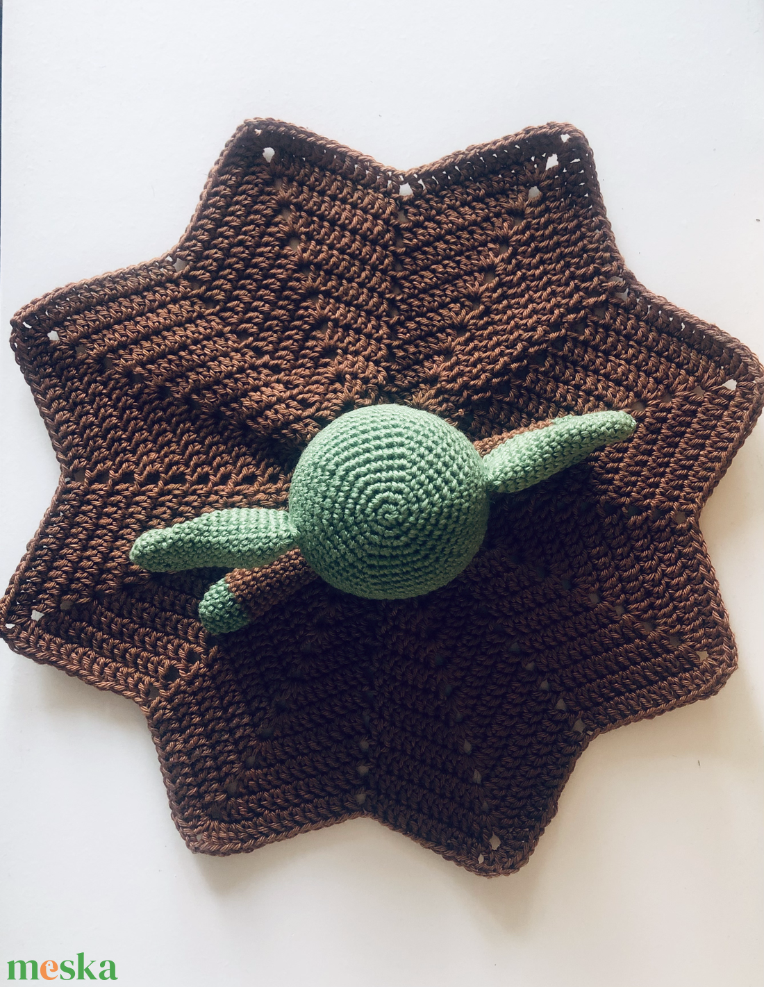Baby Yoda szundikendő - otthon & életmód - babaszoba, gyerekszoba - gyerek díszpárna - Meska.hu Baby Yoda szundikendő - otthon & életmód - babaszoba, gyerekszoba - gyerek díszpárna - Meska.hu