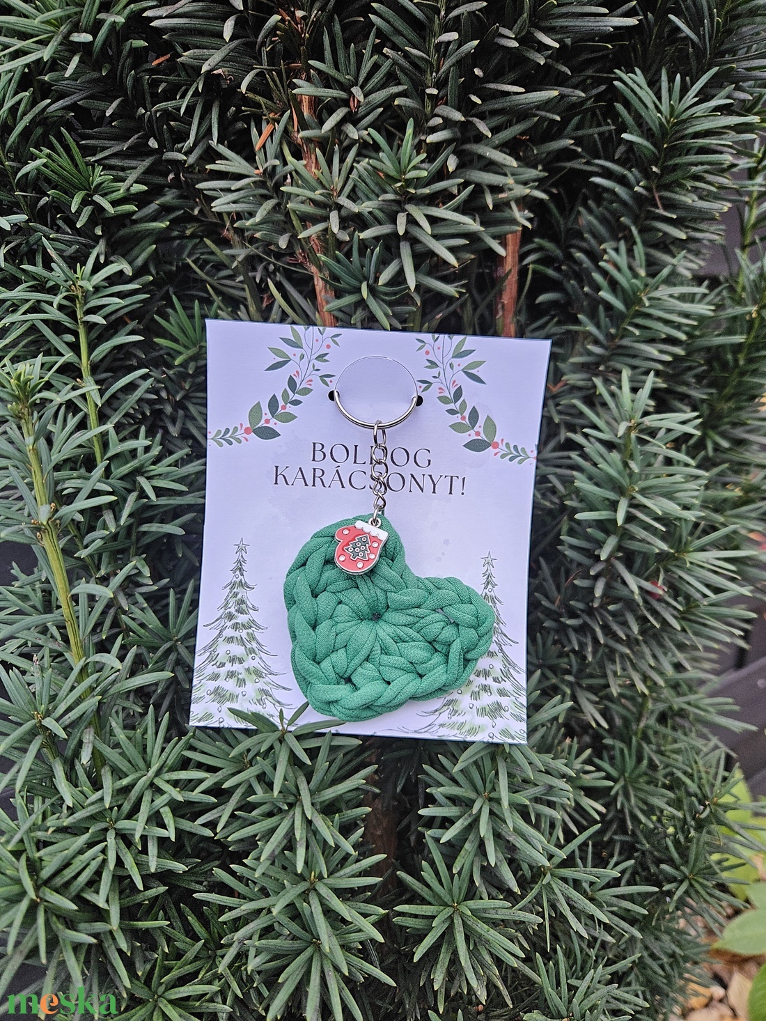 Horgolt szív kulcstartó ajándék - zöld - táska & tok - kulcstartó & táskadísz - kulcstartó - Meska.hu