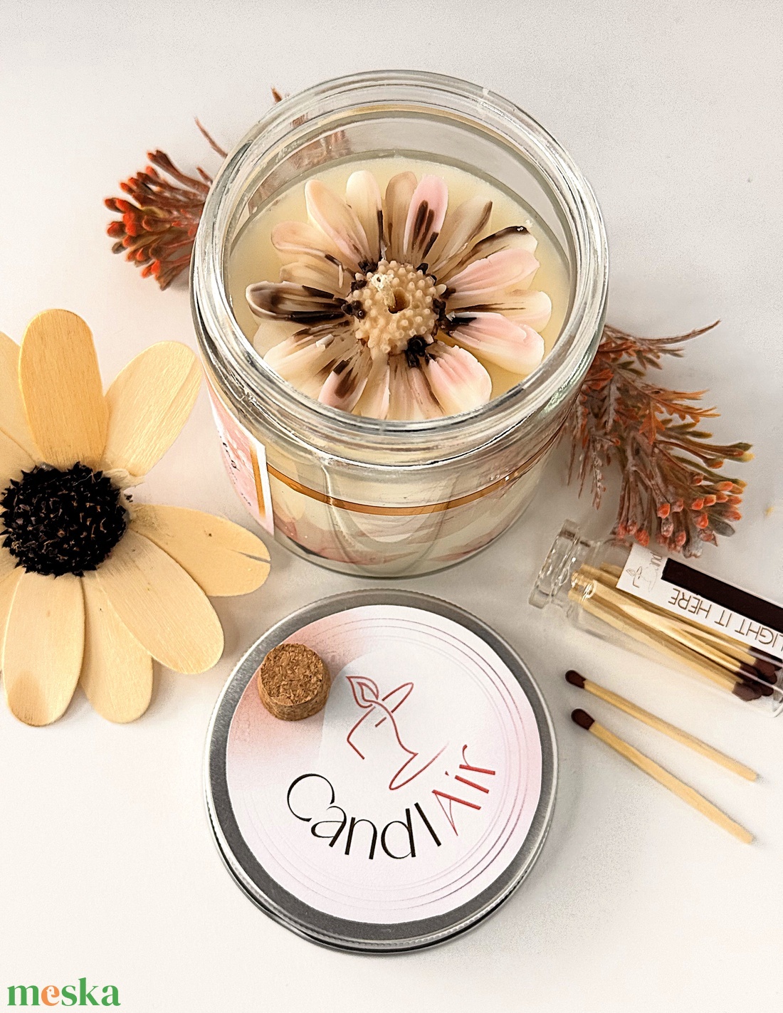 CandlAir Daisy Tőled szebb a világ üvegtégelyes szójaviasz illatgyertya - otthon & életmód - gyertya, illat, aroma - gyertya - Meska.hu CandlAir Daisy Tőled szebb a világ üvegtégelyes szójaviasz illatgyertya - otthon & életmód - gyertya, illat, aroma - gyertya - Meska.hu