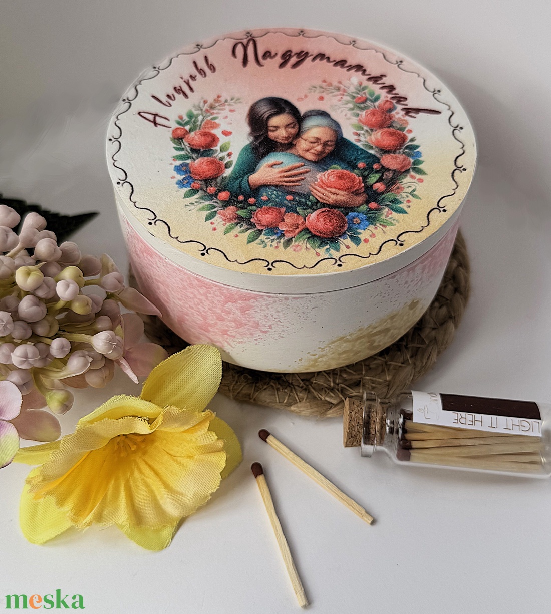 CandlAir A legjobb Nagymamának kerámiatégelyes szójaviasz illatgyertya - otthon & életmód - gyertya, illat, aroma - gyertya - Meska.hu