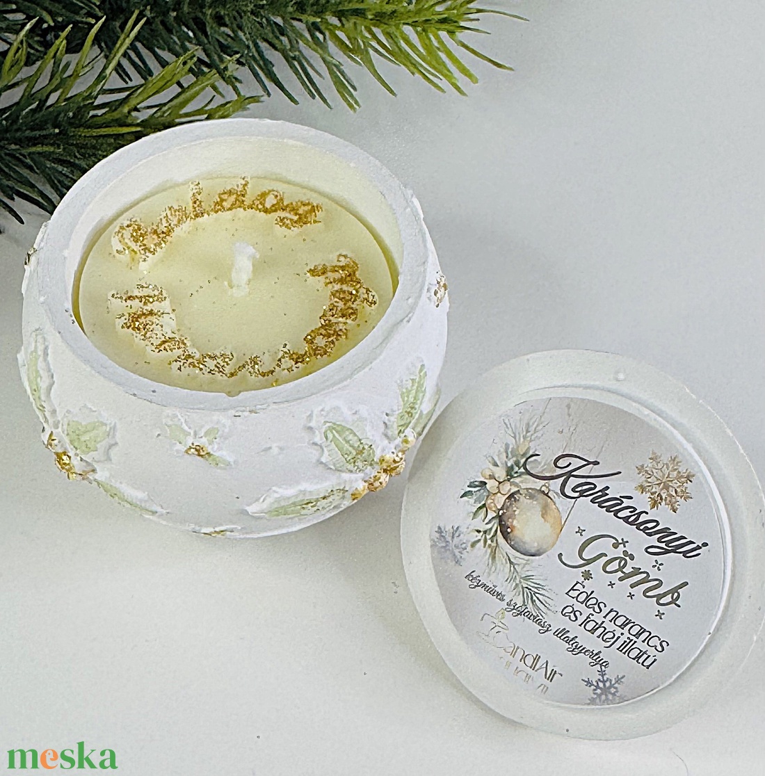 CandlAir Karácsonyi gömb- Magyal- szójaviasz illatgyertya kerámiatégelyben - otthon & életmód - gyertya, illat, aroma - gyertya - Meska.hu