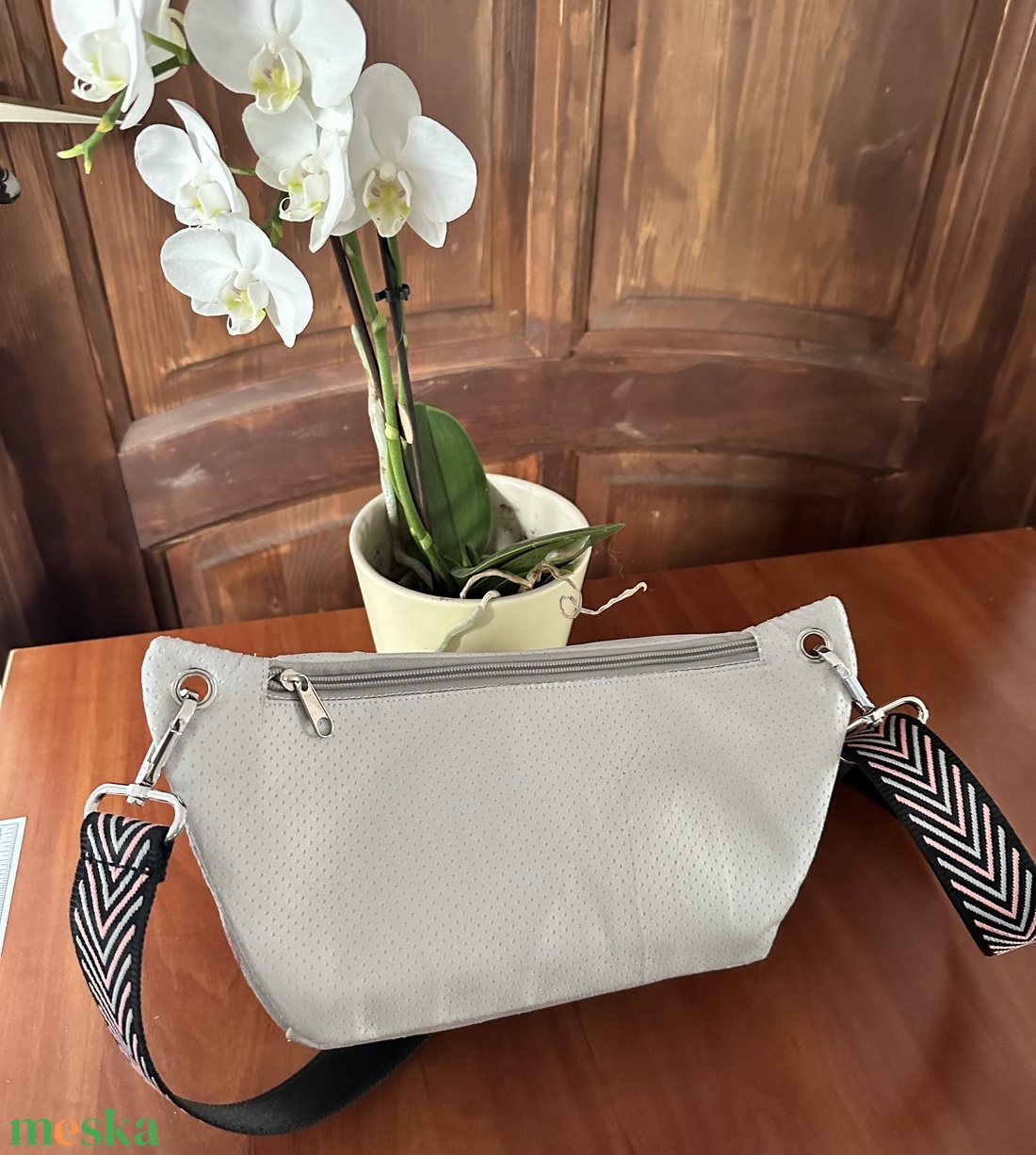Divatos szürke női övtáska (crossbody) - táska & tok - övtáska - Meska.hu Divatos szürke női övtáska (crossbody) - táska & tok - övtáska - Meska.hu