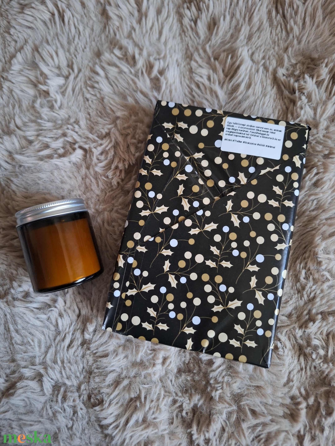 Zsákbamacska könyv és illatgyertya - karácsony - karácsonyi lakásdekoráció - karácsonyi illatgyertya, mécses - Meska.hu