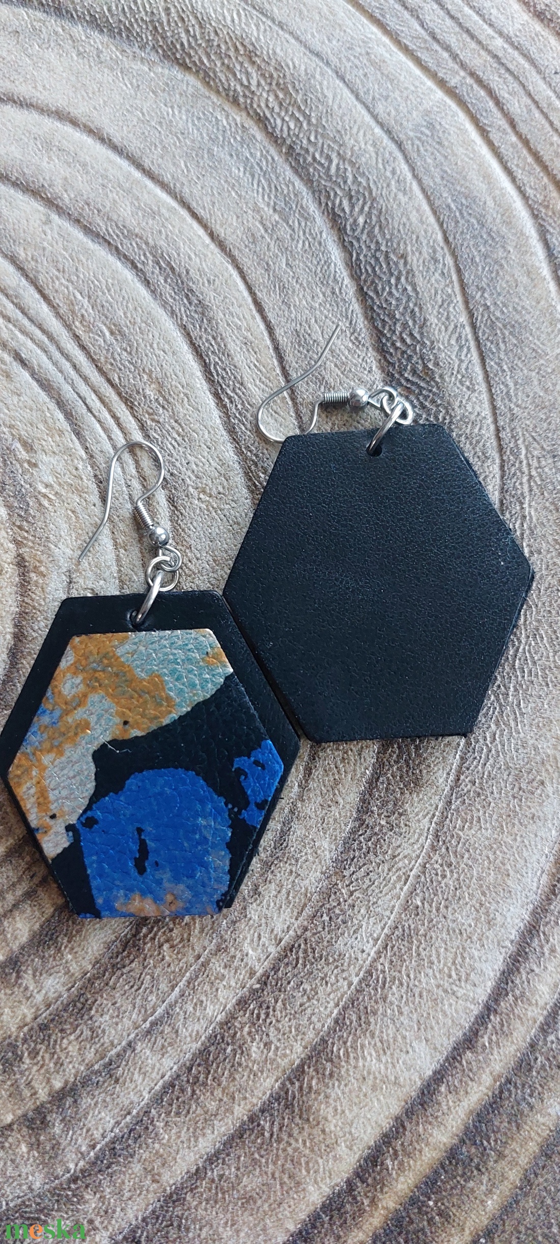 Szögletes bőr fülbevaló - ékszer - fülbevaló - lógó fülbevaló - Meska.hu