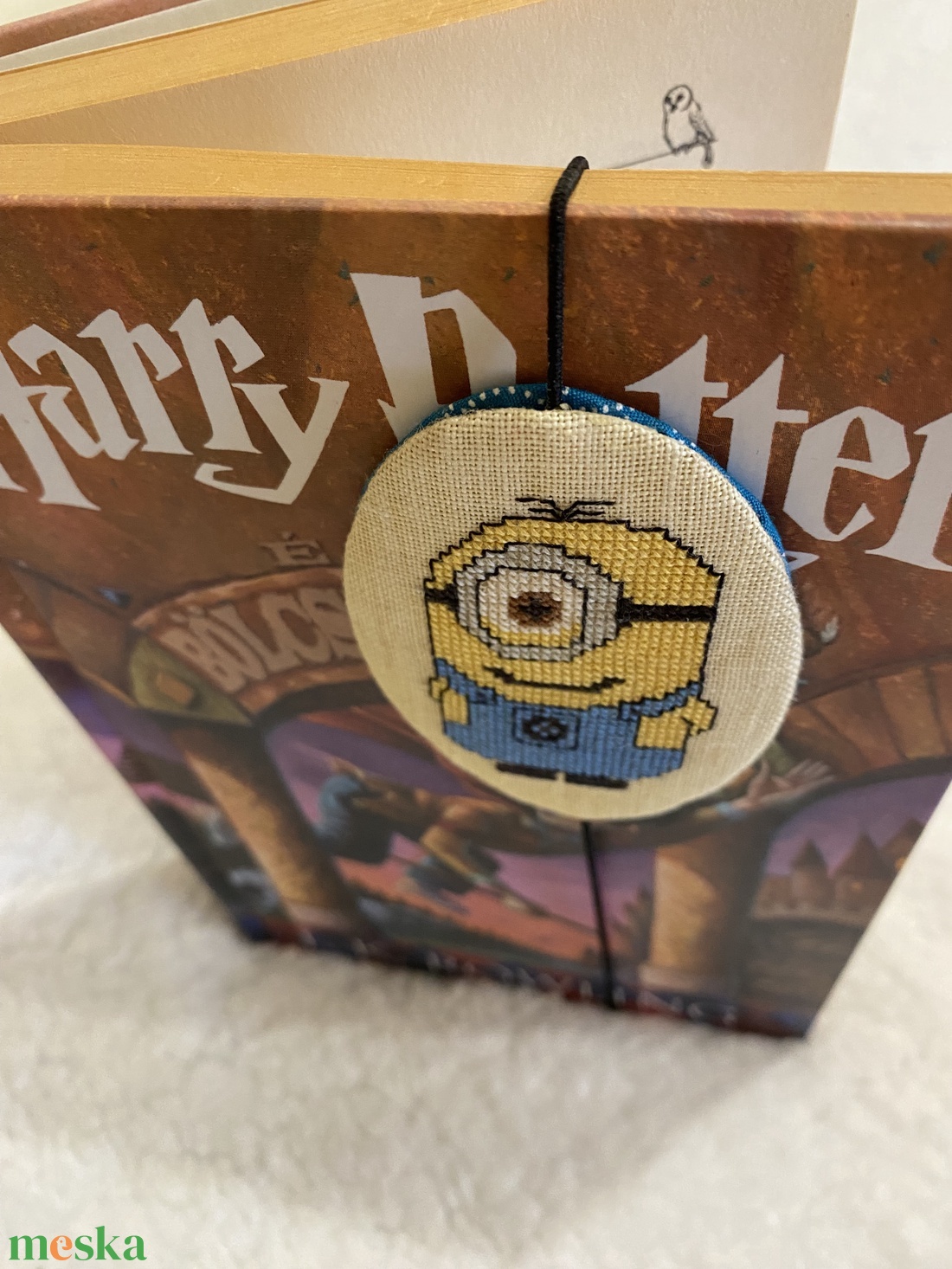 Hímzett könyvjelző_ Minions - könyvbarátoknak - könyv & zene - könyvjelző - Meska.hu Hímzett könyvjelző_ Minions - könyvbarátoknak - könyv & zene - könyvjelző - Meska.hu