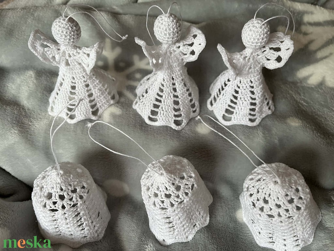 Horgolt angyalka és csengő  - karácsony - karácsonyi lakásdekoráció - karácsonyfadíszek - Meska.hu