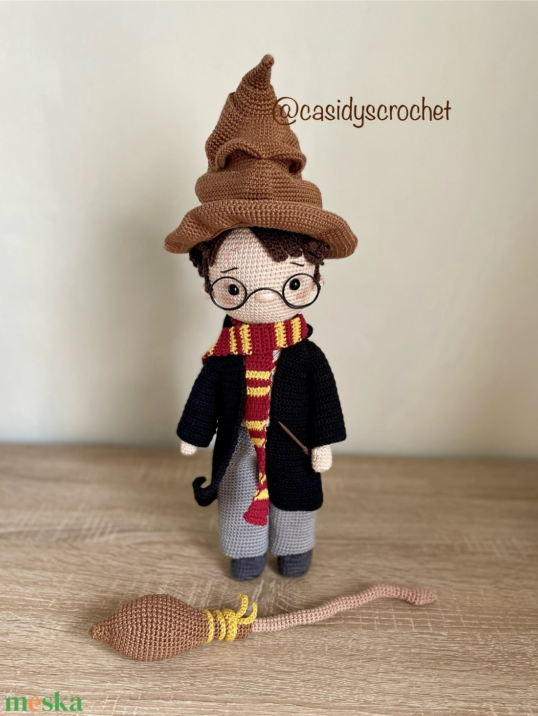 Harry Potter, horgolt baba - játék & sport - plüssállat & játékfigura - ember - Meska.hu Harry Potter, horgolt baba - játék & sport - plüssállat & játékfigura - ember - Meska.hu
