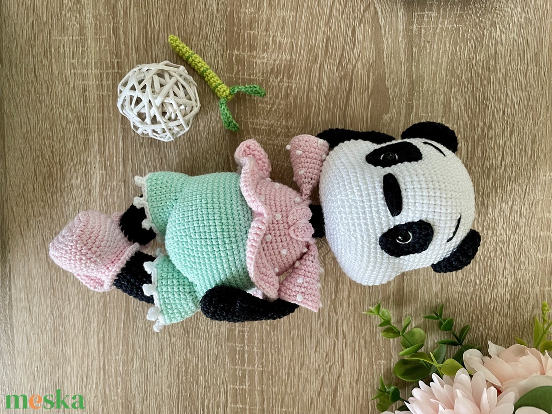 Horgolt panda maci - játék & sport - plüssállat & játékfigura - maci - Meska.hu Horgolt panda maci - játék & sport - plüssállat & játékfigura - maci - Meska.hu