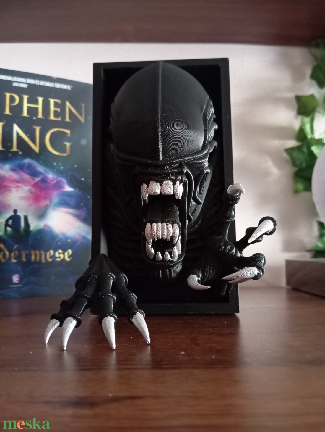 Alien Xenomorph könyvtámasz  - otthon & életmód - dekoráció - asztal és polc dekoráció - könyvtámasz - Meska.hu