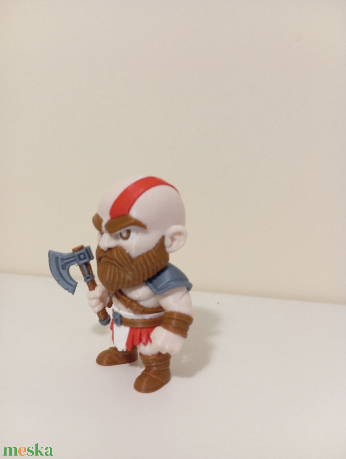 Kratos figura a God of War játékból  - otthon & életmód - dekoráció - asztal és polc dekoráció - asztaldísz - Meska.hu