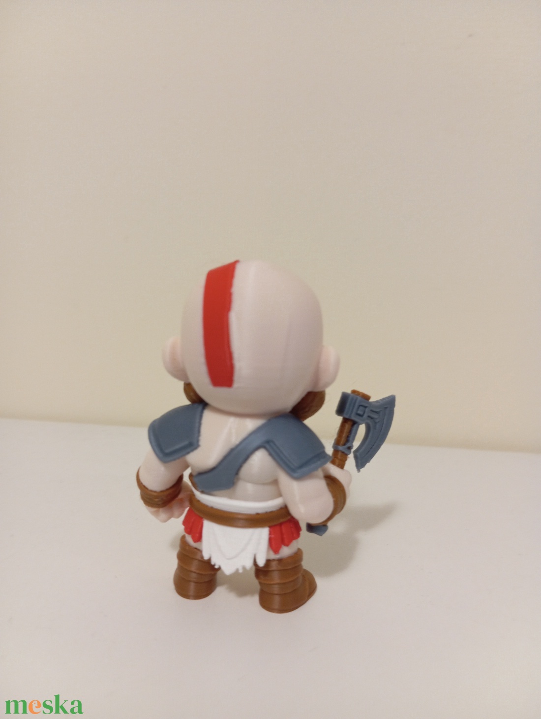 Kratos figura a God of War játékból  - otthon & életmód - dekoráció - asztal és polc dekoráció - asztaldísz - Meska.hu