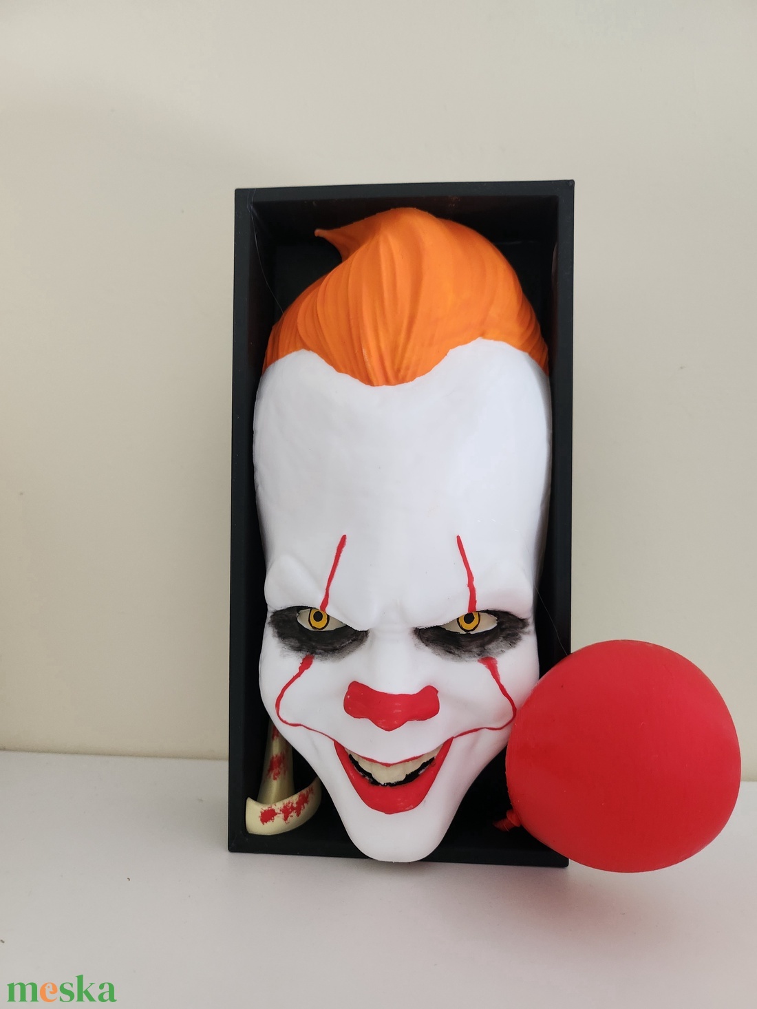 Pennywise - AZ a bohóc könyvtámasz  - otthon & életmód - dekoráció - asztal és polc dekoráció - asztaldísz - Meska.hu