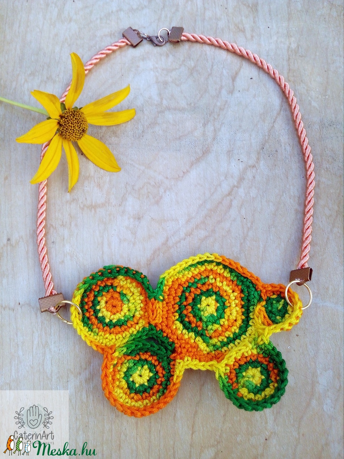 'Circle of colors' horgolt nyaklánc - ékszer - nyaklánc - statement nyaklánc - Meska.hu