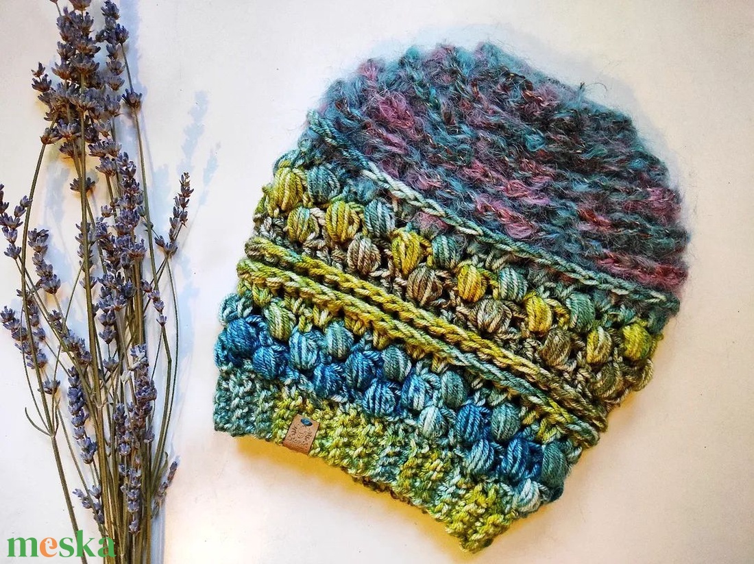 SARKI FÉNY horgolt sapka  - ruha & divat - sál, sapka, kendő - sapka - Meska.hu SARKI FÉNY horgolt sapka  - ruha & divat - sál, sapka, kendő - sapka - Meska.hu