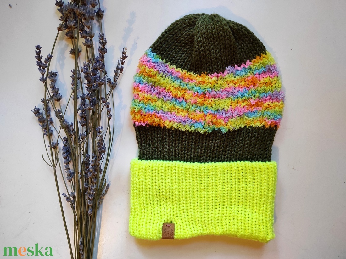 NEON kötött sapka - ruha & divat - sál, sapka, kendő - sapka - Meska.hu