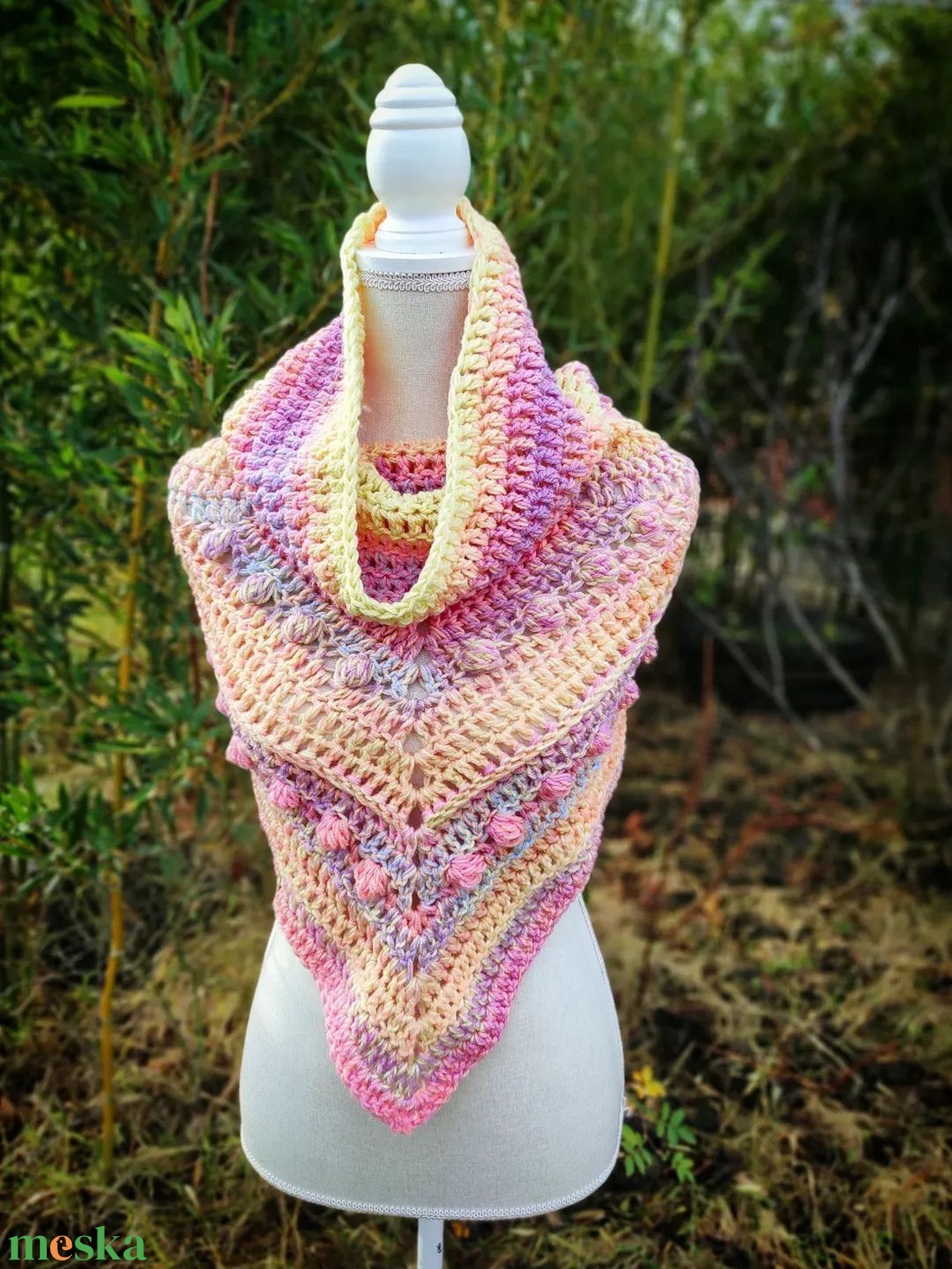 RÓZSABIMBÓ horgolt kapucnis sálkendő  - ruha & divat - sál, sapka, kendő - kendő - Meska.hu