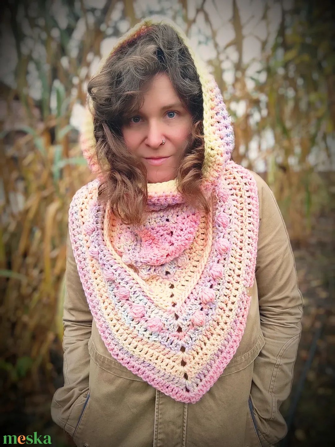 RÓZSABIMBÓ horgolt kapucnis sálkendő  - ruha & divat - sál, sapka, kendő - kendő - Meska.hu