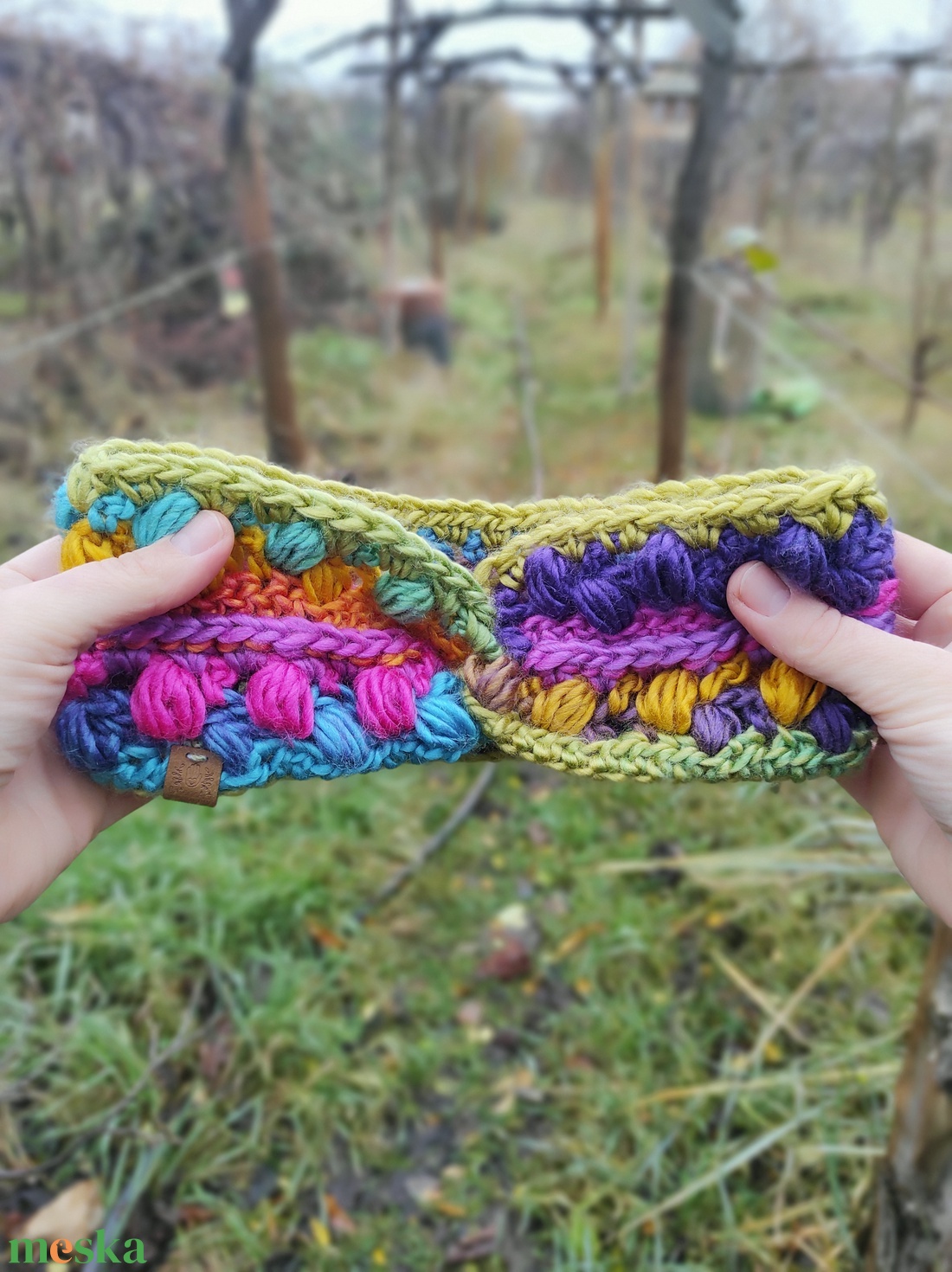 SZIVÁRVÁNY horgolt, bogyós fülvédő - ruha & divat - sál, sapka, kendő - fejpánt - Meska.hu