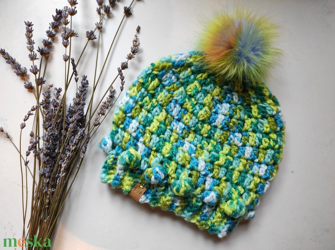 VIRÁGMEZŐ horgolt sapka - ruha & divat - sál, sapka, kendő - kalap - Meska.hu