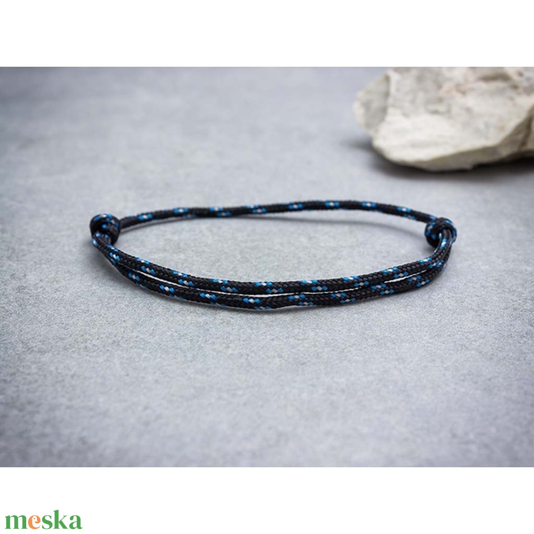 Eltökéltség fekete paracord karkötő - ékszer - karkötő - fonott karkötő - Meska.hu Eltökéltség fekete paracord karkötő - ékszer - karkötő - fonott karkötő - Meska.hu