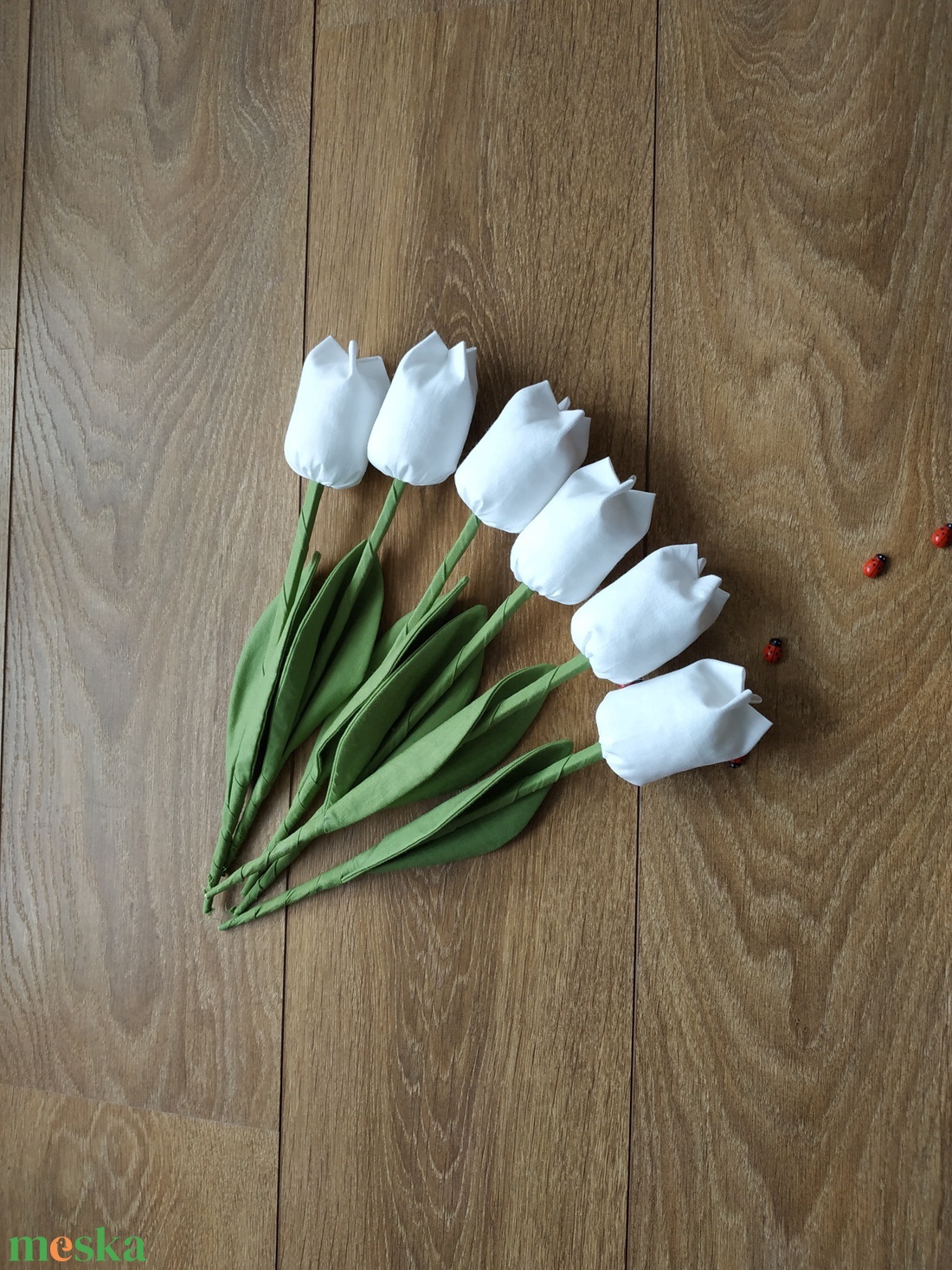 Fehér tulipánok katicával (6db/szett) - otthon & lakás - dekoráció - asztaldísz - Meska.hu Fehér tulipánok katicával (6db/szett) - otthon & lakás - dekoráció - asztaldísz - Meska.hu
