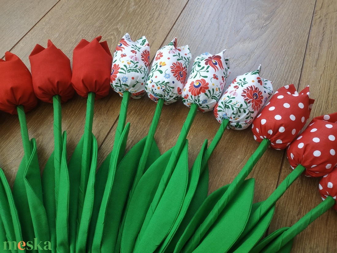 Tulipán csokor (12db/szett) - otthon & lakás - dekoráció - asztal és polc dekoráció - asztaldísz - Meska.hu Tulipán csokor (12db/szett) - otthon & lakás - dekoráció - asztal és polc dekoráció - asztaldísz - Meska.hu