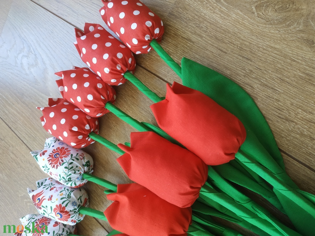 Tulipán csokor (12db/szett) - otthon & lakás - dekoráció - asztal és polc dekoráció - asztaldísz - Meska.hu Tulipán csokor (12db/szett) - otthon & lakás - dekoráció - asztal és polc dekoráció - asztaldísz - Meska.hu