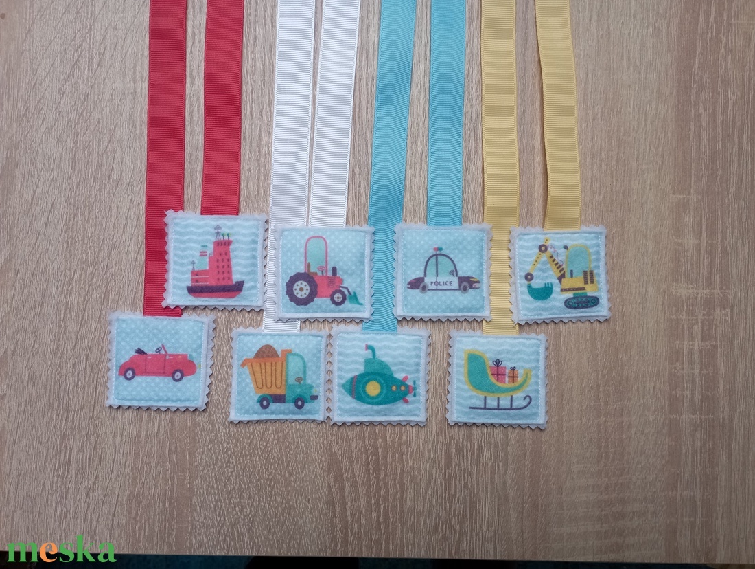 Színes szalagos könyvjelzők 4 - könyv & zene - könyvjelző - Meska.hu