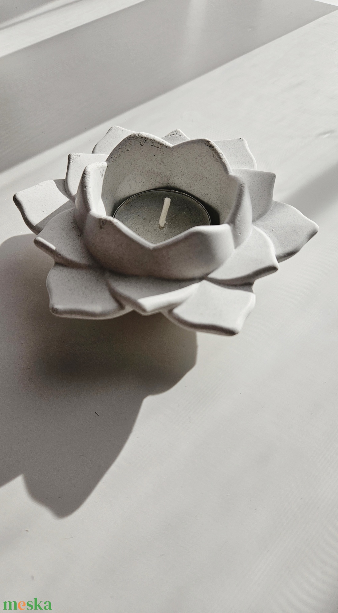 Virág mécsestartó, gyertyatartó betonból  - otthon & életmód - gyertya, illat, aroma - gyertyatartó - Meska.hu
