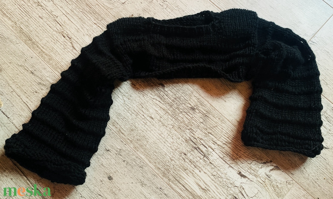 Pulóver. Kar és vállmelegítő hobó fekete színű kézi kötésű vidám tavaszi nyári egyedi kiegészítő - ruha & divat - női ruha - ruha - Meska.hu