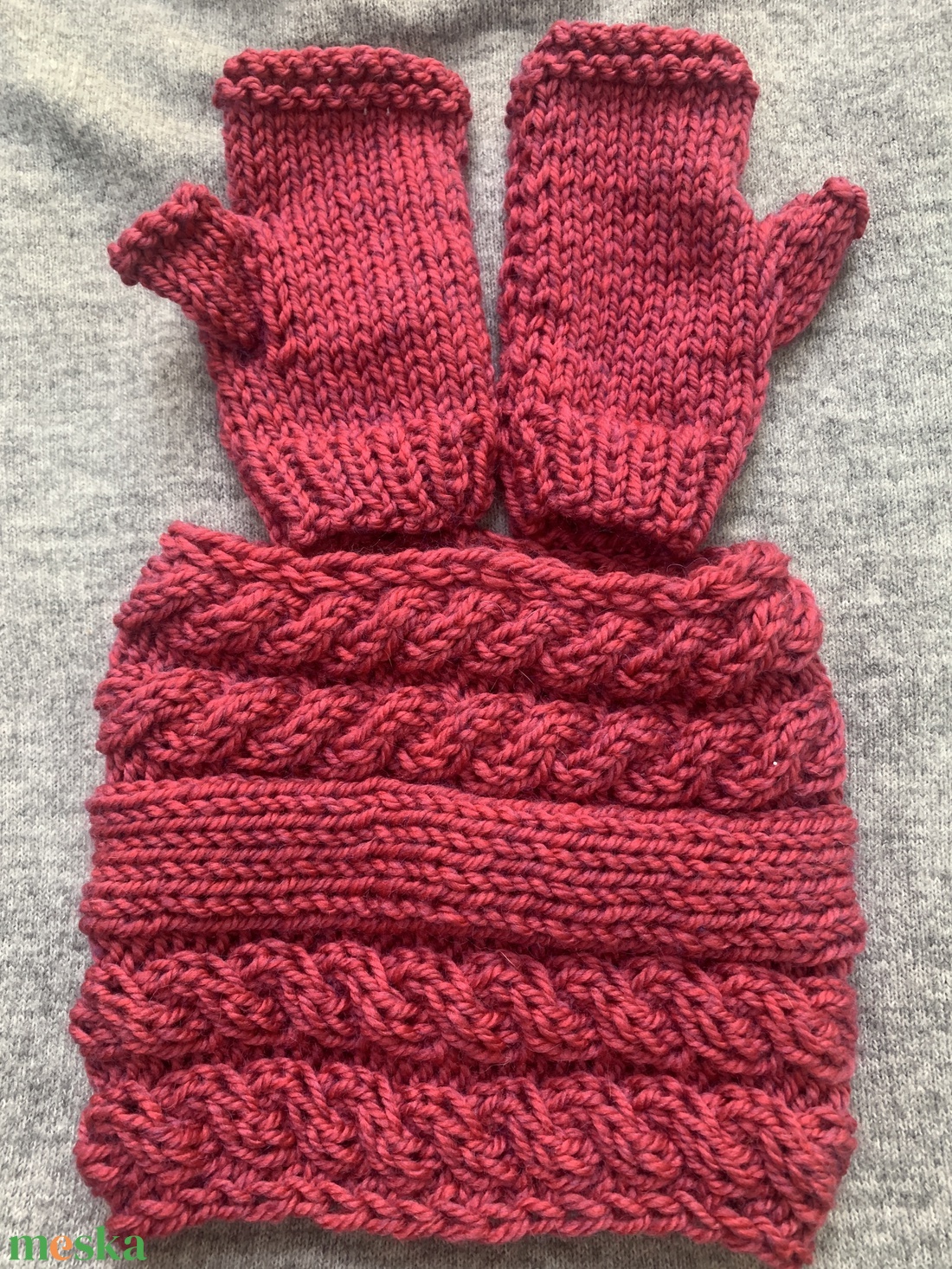 Sál Sötét magenta rózsaszín körsál, kézi kötésű csavart mintás gyapjú sál eladó - ruha & divat - sál, sapka, kendő - sál - Meska.hu Sál Sötét magenta rózsaszín körsál, kézi kötésű csavart mintás gyapjú sál eladó - ruha & divat - sál, sapka, kendő - sál - Meska.hu