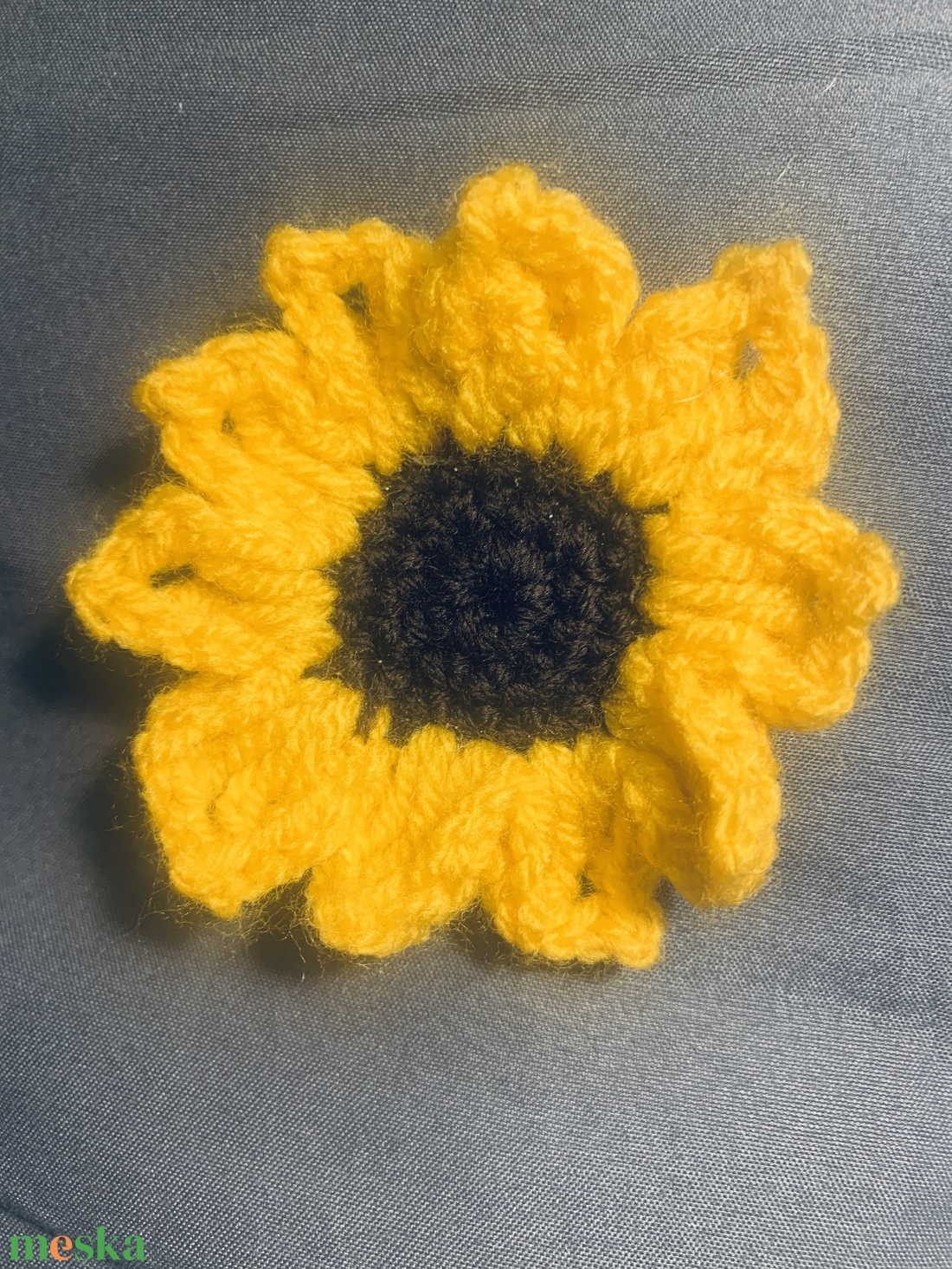 Virágok horgolt  napraforgók eladók 3 db/ csomag  - kellékek & szerszámok - dekorációs kellékek - Meska.hu
