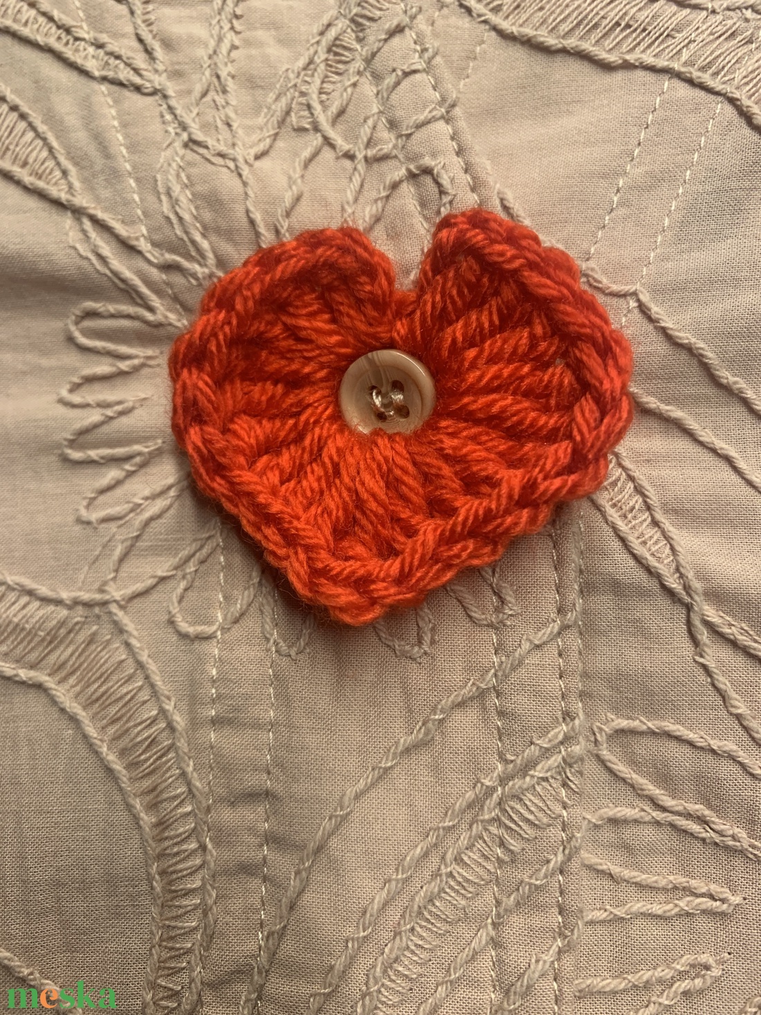 Szív alakú  Gomb dísz piros szív alakú 2 db /csomag  - kellékek & szerszámok - rövidáru - gomb - textil gomb - Meska.hu