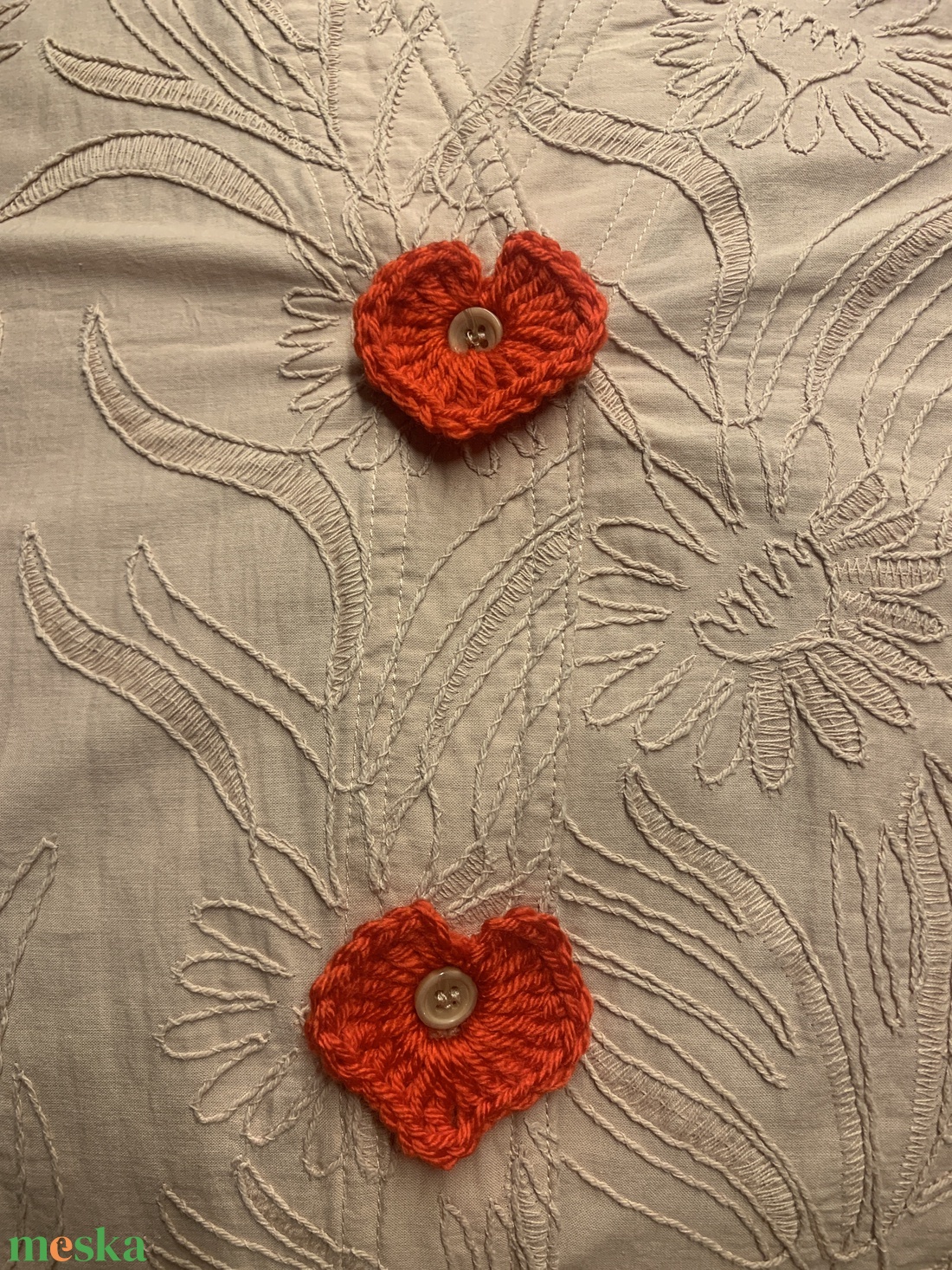 Szív alakú  Gomb dísz piros szív alakú 2 db /csomag  - kellékek & szerszámok - rövidáru - gomb - textil gomb - Meska.hu